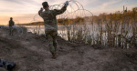 Texas blocks federal border agents from processing migrants in Eagle Pass public park  CBS News Texas blocks federal border agents from processing migrants in Eagle Pass public park  CBS News