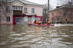 Russians stage a rare protest after a dam bursts and homes flood near the Kazakh border Yahoo Voices Russians stage a rare protest after a dam bursts and homes flood near the Kazakh border Yahoo Voices